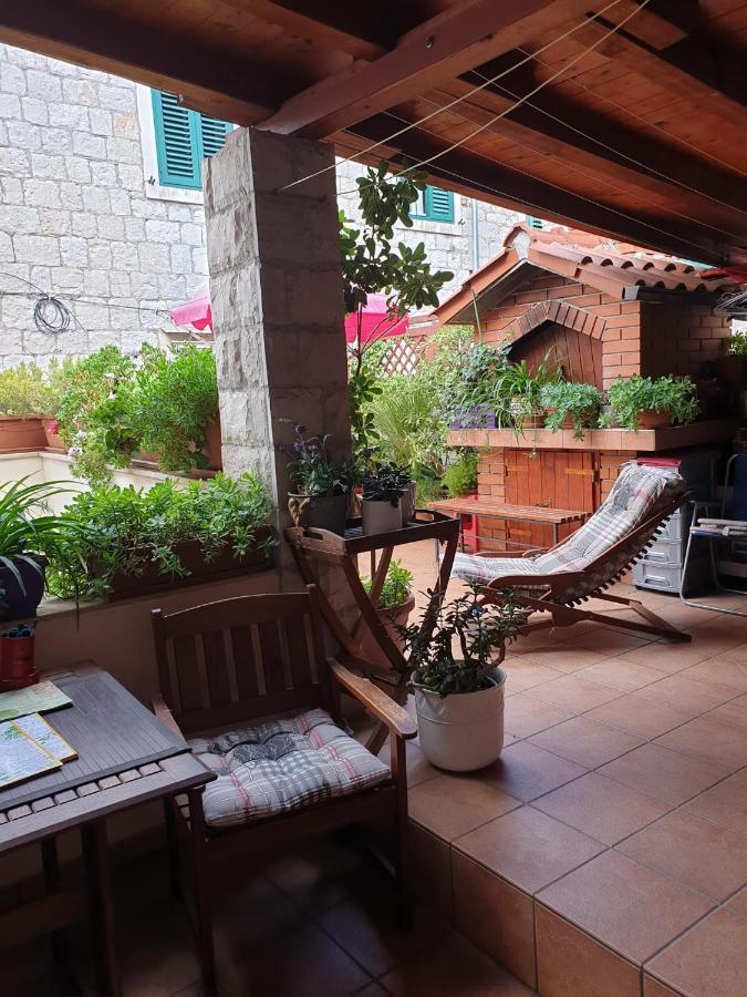 Apartments And Rooms Villa Lina Split Kültér fotó