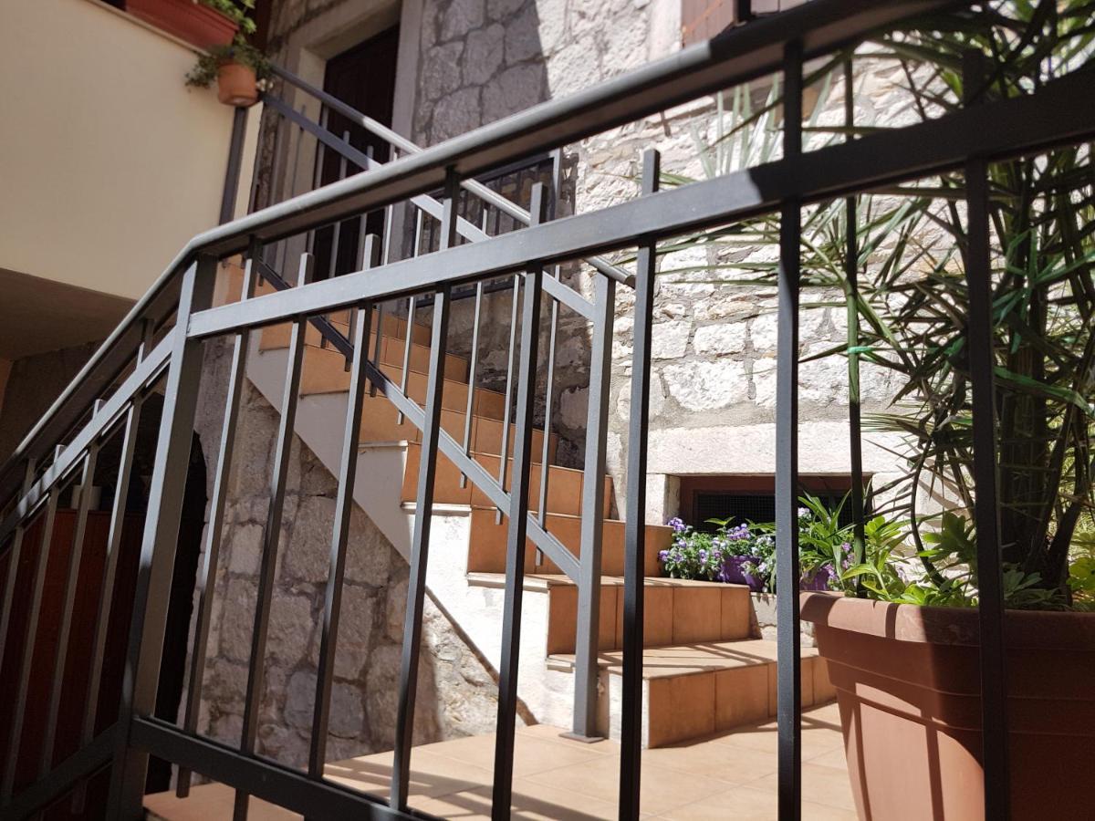 Apartments And Rooms Villa Lina Split Kültér fotó